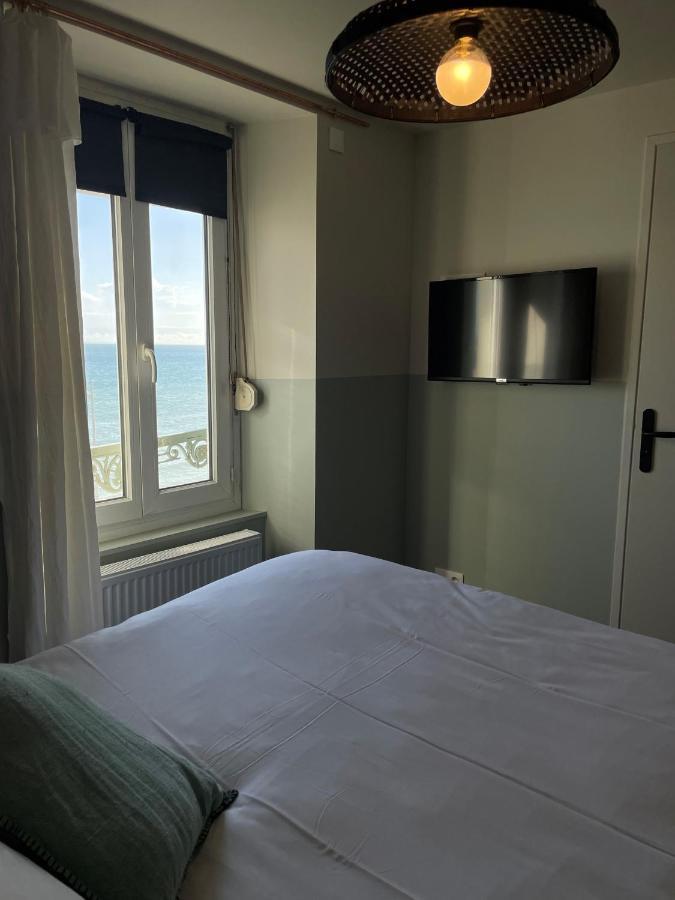 Beau Rivage Hotel-Restaurant Luc-sur-Mer Eksteriør bilde
